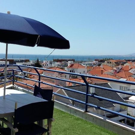 Av. 1º De Maio Apartman Costa de Caparica Kültér fotó