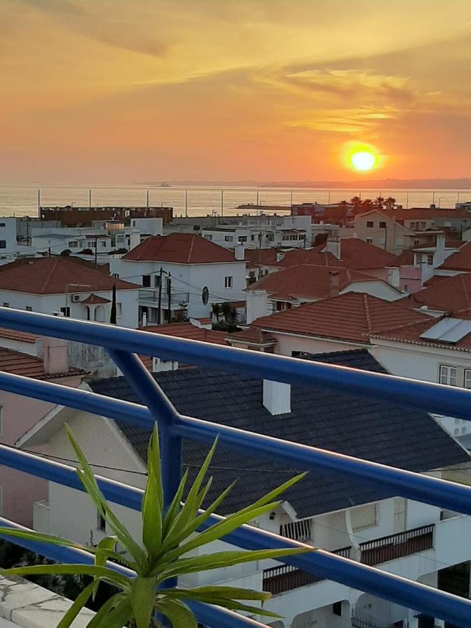 Av. 1º De Maio Apartman Costa de Caparica Kültér fotó