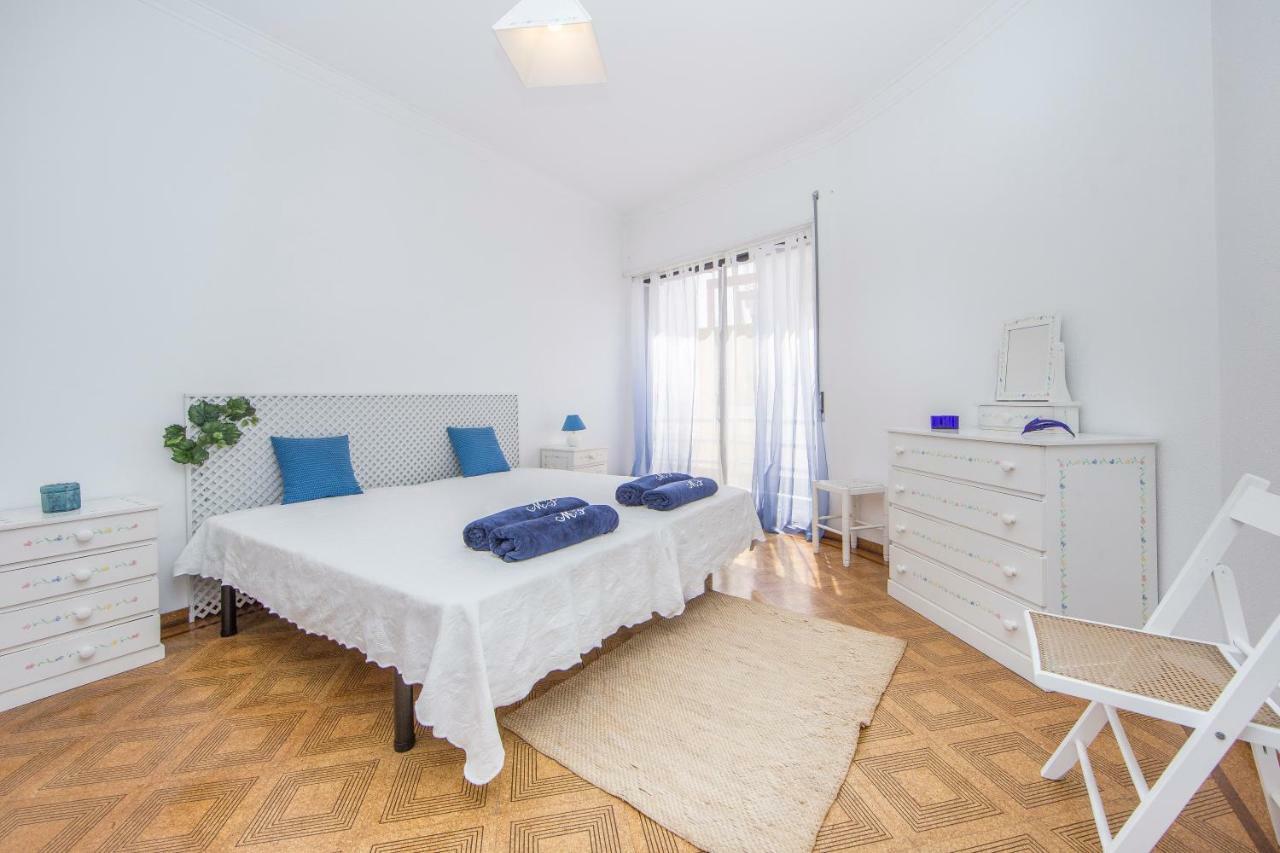 Av. 1º De Maio Apartman Costa de Caparica Kültér fotó